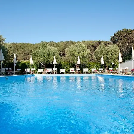 Masseria Bandino & Hotell 4*