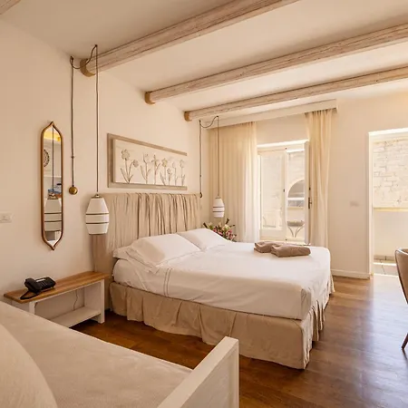 Masseria Bandino & Отель Отранто