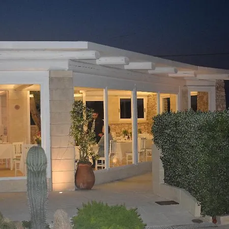 فندق Masseria Bandino & 4*