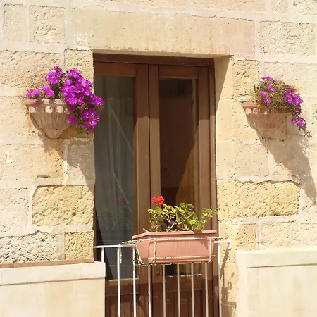 Masseria Bandino & 4*