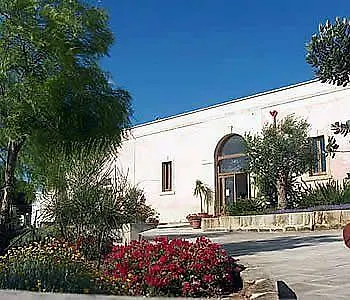 Hotel Masseria Bandino & 4*